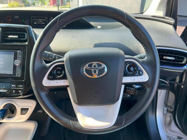 プリウス Aツーリングセレクション モデリスタエアロ ドライブレコーダー シートヒーター オートクルーズコントロール パークアシスト 衝突被害軽減システム アルミホイール オートマチックハイビーム LEDヘッドランプ CVT(11枚目)