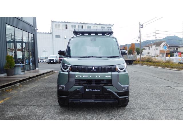 デリカミニ Ｔ　プレミアム　当社オリジナルカスタム車　ＦガードバーＤＡＮＳＨＡＱ　ルーフラックＢＵＳＴＥＲＳｍｉｎｉ　ＴＯＹＯオープンカントリー　１０．１型メモリーナビ　全周囲カメラ　ＥＴＣ　両側電動スライドドア　ターボ（2枚目）