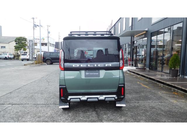 デリカミニ Ｔ　プレミアム　当社オリジナルカスタム車　ＦガードバーＤＡＮＳＨＡＱ　ルーフラックＢＵＳＴＥＲＳｍｉｎｉ　ＴＯＹＯオープンカントリー　１０．１型メモリーナビ　全周囲カメラ　ＥＴＣ　両側電動スライドドア　ターボ（3枚目）
