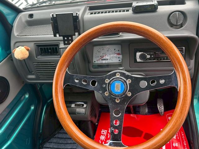 ミゼットII Ｄタイプ　※５ＭＴ載せ替え・エアコン・ＢＬＵＥＴＯＯＴＨ　ＡＵＤＩＯ・携帯ホルダー・社外アルミ・社外ステアリング・社外キーレス・ベルト交換済み・社外ヘッドライト※（11枚目）