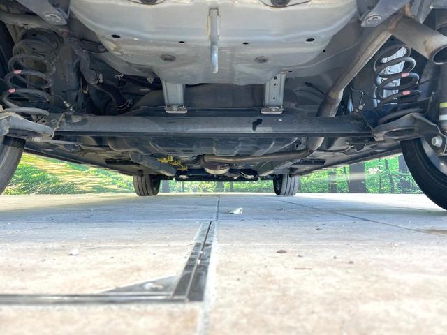 タント カスタムＲＳ　トップエディションＶＳ　ＳＡＩＩＩ　両側電動ドア　純正８型ナビ　全周囲カメラ　衝突被害軽減システム　禁煙車　ハーフレザーシート　シートヒーター　コーナーセンサー　スマートキー　ＬＥＤヘッド　ＥＴＣ　オートハイビーム　Ｂｌｕｅｔｏｏｔｈ（19枚目）