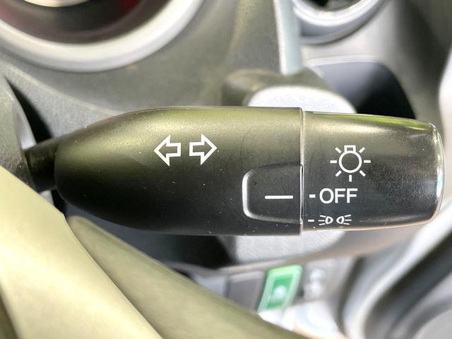 フィット 13G 禁煙車 ワンオーナー CDオーディオ 電動格納ミラー キーレス プライバシーガラス ドアバイザー 盗難防止装置(7枚目)