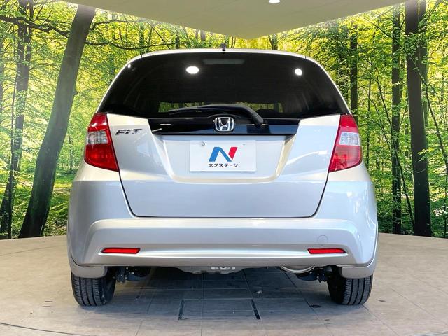 フィット 13G 禁煙車 ワンオーナー CDオーディオ 電動格納ミラー キーレス プライバシーガラス ドアバイザー 盗難防止装置(15枚目)