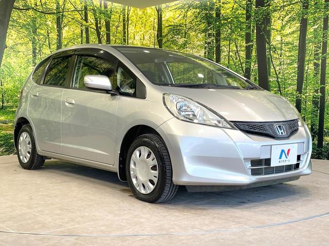 フィット 13G 禁煙車 ワンオーナー CDオーディオ 電動格納ミラー キーレス プライバシーガラス ドアバイザー 盗難防止装置(16枚目)