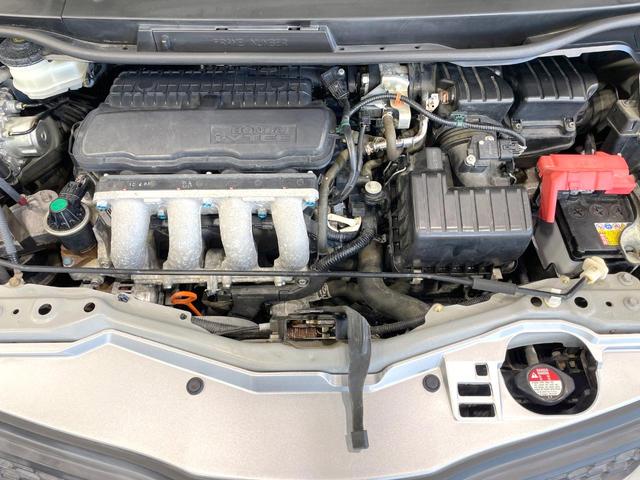 フィット 13G 禁煙車 ワンオーナー CDオーディオ 電動格納ミラー キーレス プライバシーガラス ドアバイザー 盗難防止装置(18枚目)