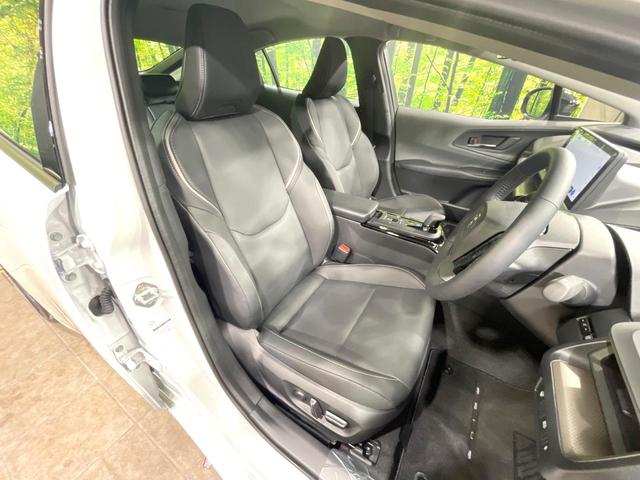 プリウス Ｚ　純正１２．３型ナビ　全周囲カメラ　衝突被害軽減　レーダークルーズ　禁煙車　電動リアゲート　レザーシート　シートベンチレーション　コーナーセンサー　ＬＥＤヘッド　ＥＴＣ２．０　純正１９インチアルミ（8枚目）