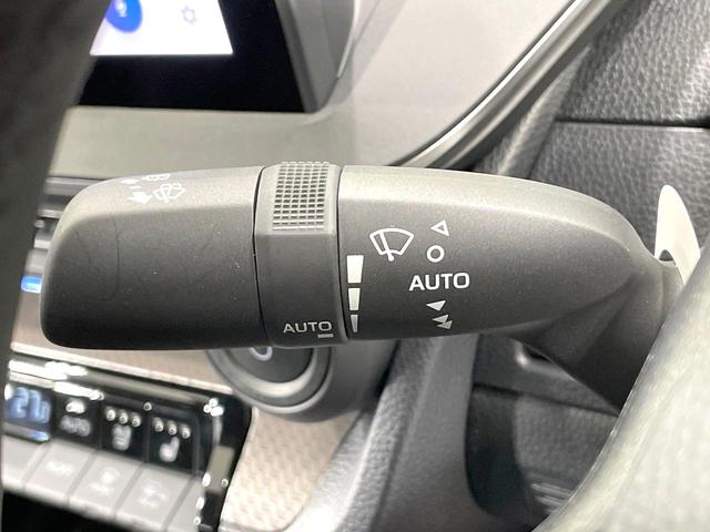 プリウス Ｚ　純正１２．３型ナビ　全周囲カメラ　衝突被害軽減　レーダークルーズ　禁煙車　電動リアゲート　レザーシート　シートベンチレーション　コーナーセンサー　ＬＥＤヘッド　ＥＴＣ２．０　純正１９インチアルミ（45枚目）