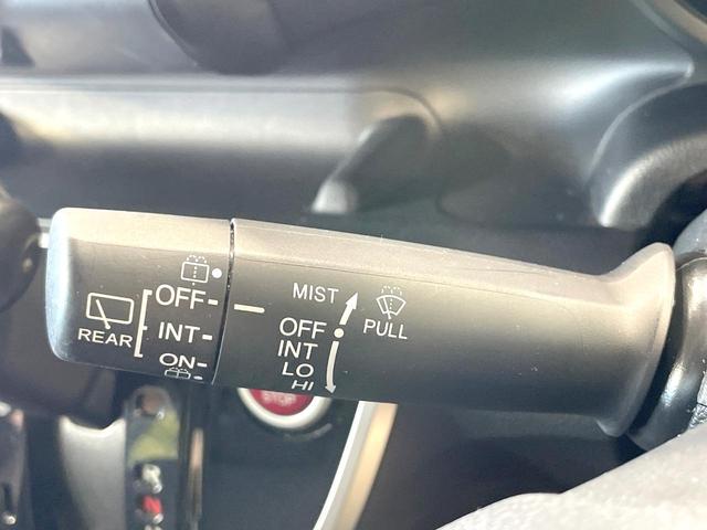 N-BOX G SDナビ 禁煙車 スマートキー オートエアコン CD/DVD再生 地デジ アイドリングストップ 横滑防止装置 プライバシーガラス 盗難防止装置 電動格納ミラー(35枚目)