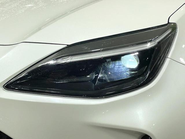 ヤリスクロス ハイブリッドZ バックカメラ 衝突軽減装置 レーダークルーズ 禁煙車 ハーフレザー シートヒーター パワーシート コーナーセンサー LEDヘッド ディスプレイオーディオ ETC2.0 車線逸脱警報 オートライト(12枚目)
