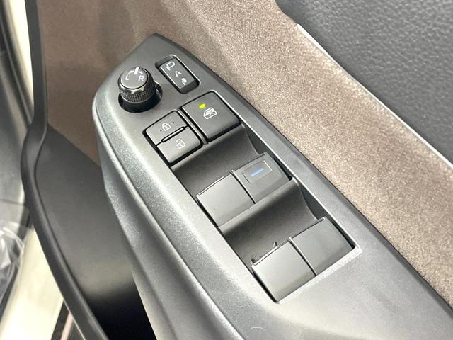 ヤリスクロス ハイブリッドZ バックカメラ 衝突軽減装置 レーダークルーズ 禁煙車 ハーフレザー シートヒーター パワーシート コーナーセンサー LEDヘッド ディスプレイオーディオ ETC2.0 車線逸脱警報 オートライト(50枚目)