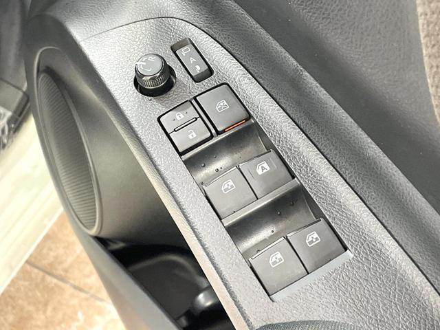 シエンタ G クエロ 両側電動スライドドア トヨタセーフティセンス 禁煙車 純正9型ナビ バックカメラ ETC Bluetooth フルセグ ハーフレザーシート LEDヘッドライト LEDフォグライト クリアランスソナー(28枚目)