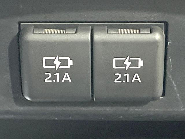 シエンタ G クエロ 両側電動スライドドア トヨタセーフティセンス 禁煙車 純正9型ナビ バックカメラ ETC Bluetooth フルセグ ハーフレザーシート LEDヘッドライト LEDフォグライト クリアランスソナー(30枚目)