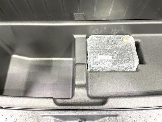 シエンタ G クエロ 両側電動スライドドア トヨタセーフティセンス 禁煙車 純正9型ナビ バックカメラ ETC Bluetooth フルセグ ハーフレザーシート LEDヘッドライト LEDフォグライト クリアランスソナー(37枚目)