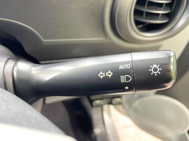アクア S 純正ナビ 禁煙車 シートヒーター スマートキー ETC ドラレコ オートライト オートエアコン Bluetooth CD/DVD再生 フルセグ 電動格納ミラー 横滑防止装置 盗難防止装置(7枚目)