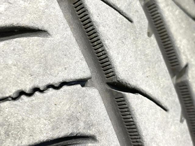 フリード G ジャストセレクション 後席モニター 電動スライドドア 禁煙車 ETC オートライト オートエアコン HIDヘッド 横滑防止装置 プライバシーガラス 盗難防止装置 キーレス(32枚目)