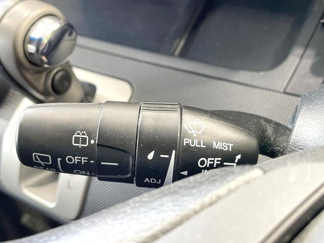 フリード G ジャストセレクション 後席モニター 電動スライドドア 禁煙車 ETC オートライト オートエアコン HIDヘッド 横滑防止装置 プライバシーガラス 盗難防止装置 キーレス(37枚目)