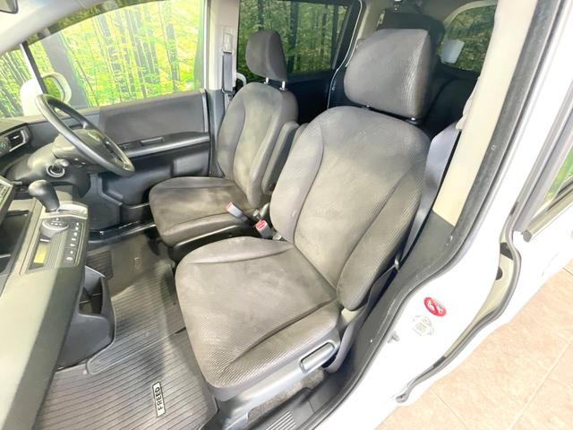 フリード G ジャストセレクション 後席モニター 電動スライドドア 禁煙車 ETC オートライト オートエアコン HIDヘッド 横滑防止装置 プライバシーガラス 盗難防止装置 キーレス(39枚目)