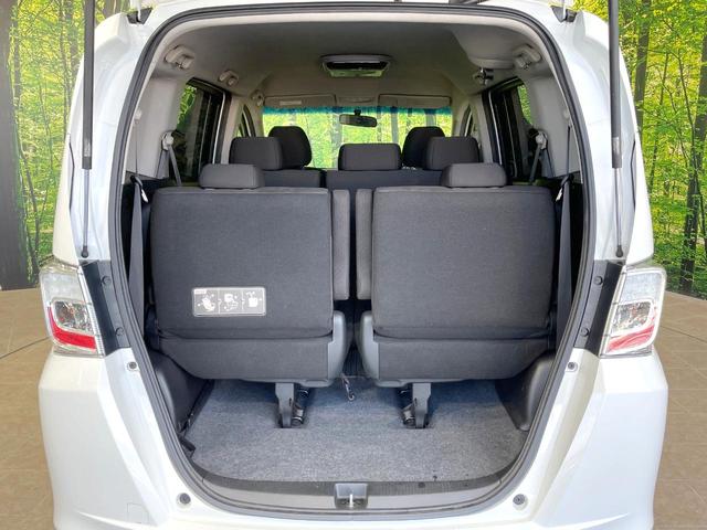 フリード G ジャストセレクション 後席モニター 電動スライドドア 禁煙車 ETC オートライト オートエアコン HIDヘッド 横滑防止装置 プライバシーガラス 盗難防止装置 キーレス(45枚目)