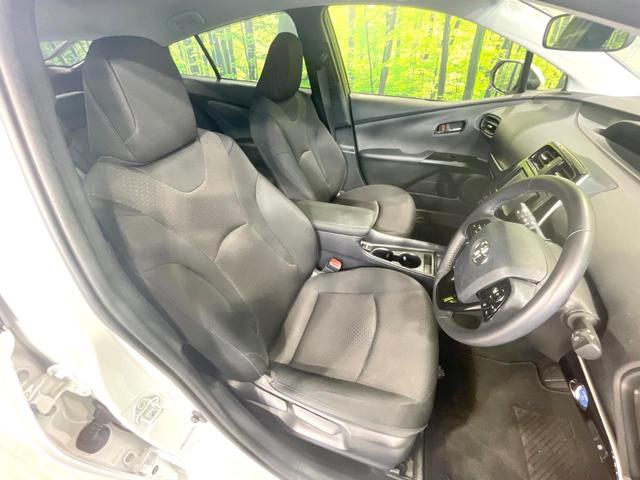 プリウス S SDナビ バックカメラ 衝突被害軽減システム 100V電源 レーダークルーズ 禁煙車 コーナーセンサー スマートキー LEDヘッド ビルトインETC 車線逸脱警報 オートライト オートエアコン(8枚目)