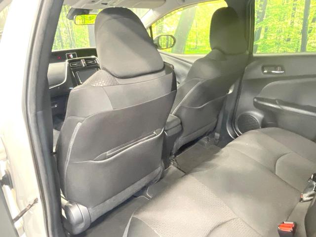 プリウス S SDナビ バックカメラ 衝突被害軽減システム 100V電源 レーダークルーズ 禁煙車 コーナーセンサー スマートキー LEDヘッド ビルトインETC 車線逸脱警報 オートライト オートエアコン(30枚目)