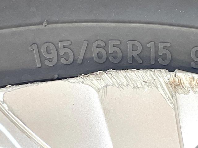 プリウス S SDナビ バックカメラ 衝突被害軽減システム 100V電源 レーダークルーズ 禁煙車 コーナーセンサー スマートキー LEDヘッド ビルトインETC 車線逸脱警報 オートライト オートエアコン(38枚目)