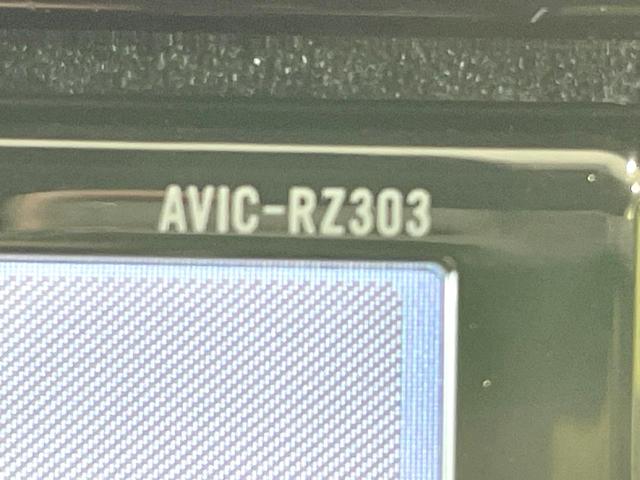 プリウス S SDナビ バックカメラ 衝突被害軽減システム 100V電源 レーダークルーズ 禁煙車 コーナーセンサー スマートキー LEDヘッド ビルトインETC 車線逸脱警報 オートライト オートエアコン(43枚目)