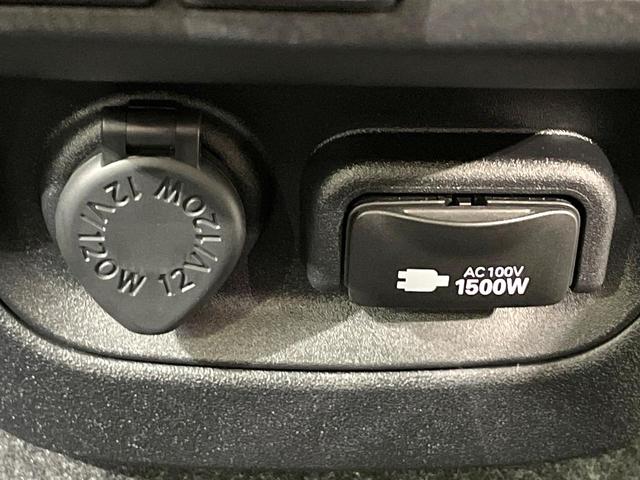 シエンタ ハイブリッドＺ　両側電動ドア　全周囲カメラ　メーカーナビ　衝突軽減　１００Ｖ電源　レーダークルーズ　禁煙車　スマートキー　コーナーセンサー　ブラインドスポットモニター　ＬＥＤヘッド　ＥＴＣ　オートハイビーム（36枚目）