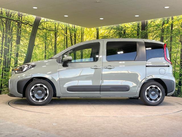 シエンタ ハイブリッドＺ　両側電動ドア　全周囲カメラ　メーカーナビ　衝突軽減　１００Ｖ電源　レーダークルーズ　禁煙車　スマートキー　コーナーセンサー　ブラインドスポットモニター　ＬＥＤヘッド　ＥＴＣ　オートハイビーム（42枚目）