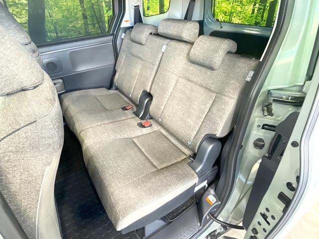 シエンタ ハイブリッドＺ　両側電動ドア　全周囲カメラ　メーカーナビ　衝突軽減　１００Ｖ電源　レーダークルーズ　禁煙車　スマートキー　コーナーセンサー　ブラインドスポットモニター　ＬＥＤヘッド　ＥＴＣ　オートハイビーム（47枚目）