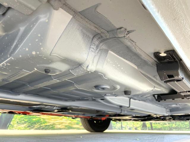 シエンタ ハイブリッドＺ　両側電動ドア　全周囲カメラ　メーカーナビ　衝突軽減　１００Ｖ電源　レーダークルーズ　禁煙車　スマートキー　コーナーセンサー　ブラインドスポットモニター　ＬＥＤヘッド　ＥＴＣ　オートハイビーム（58枚目）