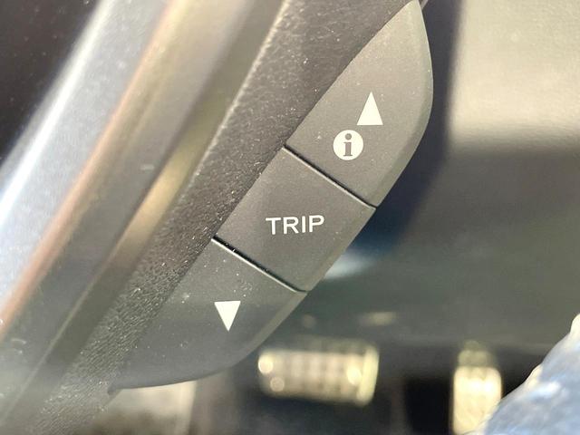 フリードハイブリッド ハイブリッド・ＥＸ　両側電動ドア　メーカーナビ　バックカメラ　衝突被害軽減システム　レーダークルーズ　禁煙車　ハーフレザーシート　ドラレコ　スマートキー　ＬＥＤヘッド　ビルトインＥＴＣ　車線逸脱警報　オートライト（30枚目）