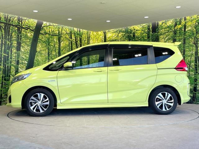 フリードハイブリッド ハイブリッド・ＥＸ　両側電動ドア　メーカーナビ　バックカメラ　衝突被害軽減システム　レーダークルーズ　禁煙車　ハーフレザーシート　ドラレコ　スマートキー　ＬＥＤヘッド　ビルトインＥＴＣ　車線逸脱警報　オートライト（39枚目）