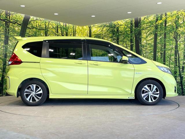 フリードハイブリッド ハイブリッド・ＥＸ　両側電動ドア　メーカーナビ　バックカメラ　衝突被害軽減システム　レーダークルーズ　禁煙車　ハーフレザーシート　ドラレコ　スマートキー　ＬＥＤヘッド　ビルトインＥＴＣ　車線逸脱警報　オートライト（41枚目）