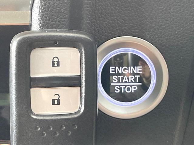 フィット １３Ｇ・Ｆ　純正ナビ　バックカメラ　禁煙車　スマートキー　ＬＥＤヘッド　ＥＴＣ　オートライト　オートエアコン　Ｂｌｕｅｔｏｏｔｈ　ＣＤ　ＤＶＤ再生　フルセグ　ＬＥＤフォグ　横滑防止装置　盗難防止装置（6枚目）