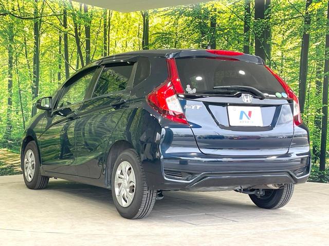 フィット １３Ｇ・Ｆ　純正ナビ　バックカメラ　禁煙車　スマートキー　ＬＥＤヘッド　ＥＴＣ　オートライト　オートエアコン　Ｂｌｕｅｔｏｏｔｈ　ＣＤ　ＤＶＤ再生　フルセグ　ＬＥＤフォグ　横滑防止装置　盗難防止装置（24枚目）