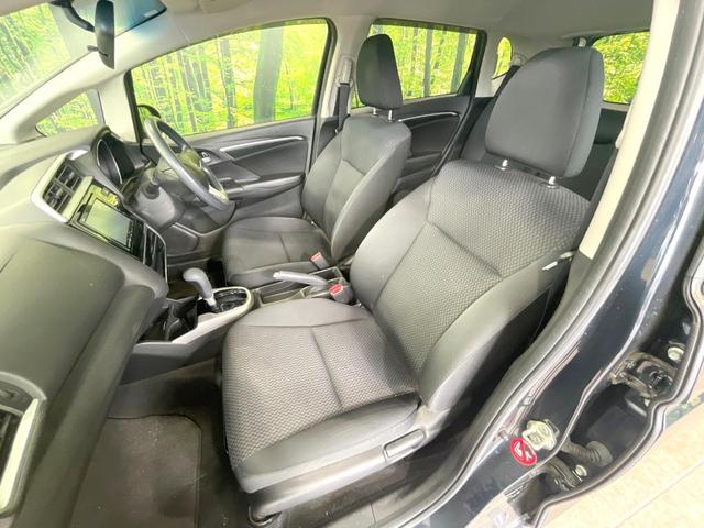 フィット １３Ｇ・Ｆ　純正ナビ　バックカメラ　禁煙車　スマートキー　ＬＥＤヘッド　ＥＴＣ　オートライト　オートエアコン　Ｂｌｕｅｔｏｏｔｈ　ＣＤ　ＤＶＤ再生　フルセグ　ＬＥＤフォグ　横滑防止装置　盗難防止装置（40枚目）