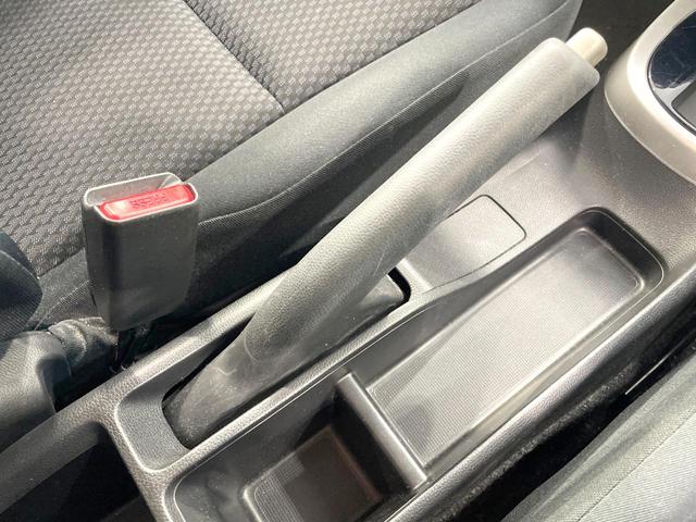 フィット １３Ｇ・Ｆ　純正ナビ　バックカメラ　禁煙車　スマートキー　ＬＥＤヘッド　ＥＴＣ　オートライト　オートエアコン　Ｂｌｕｅｔｏｏｔｈ　ＣＤ　ＤＶＤ再生　フルセグ　ＬＥＤフォグ　横滑防止装置　盗難防止装置（50枚目）