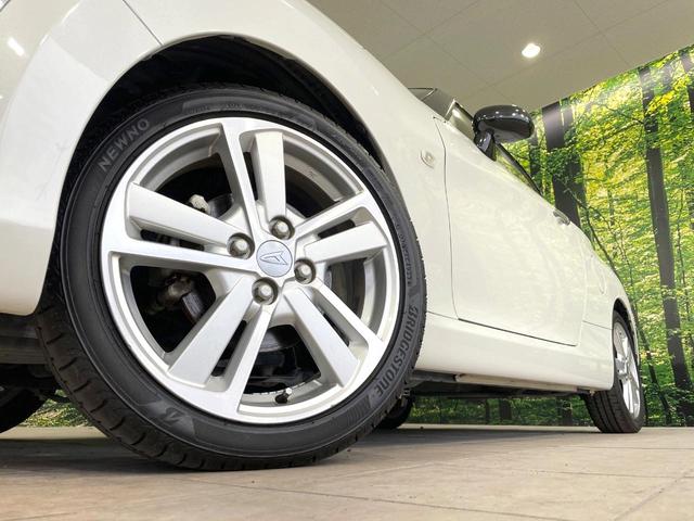 【純正１６インチアルミホイール】外観にマッチした純正アルミホイールを装着しております。各種社外アルミホイールや、スタッドレスタイヤも取扱いしております。是非ご相談ください♪