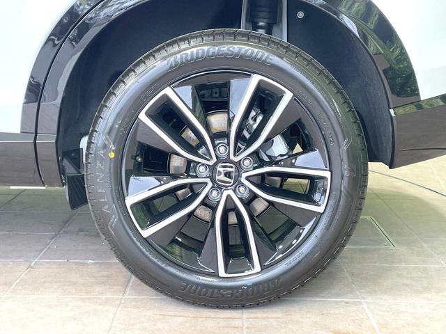 ヴェゼル e:HEV Z 登録済未使用車 純正9型ナビ 全周囲カメラ 衝突被害軽減 レーダークルーズ 電動リアゲート コーナーセンサー スマートキー LEDヘッド ETC2.0 オートハイビーム オートライト(29枚目)