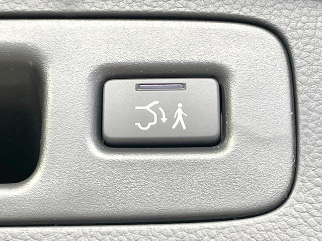 ヴェゼル e:HEV Z 登録済未使用車 純正9型ナビ 全周囲カメラ 衝突被害軽減 レーダークルーズ 電動リアゲート コーナーセンサー スマートキー LEDヘッド ETC2.0 オートハイビーム オートライト(48枚目)