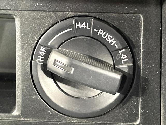 ランドクルーザープラド TX アルジェントクロス 4WD 9型ナビ バックカメラ 禁煙車 スマートキー LEDヘッド ETC クルーズコントロール オートライト デュアルエアコン 純正17インチアルミ Bluetooth CD DVD再生(3枚目)