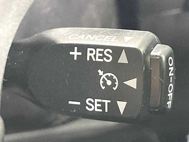 ランドクルーザープラド TX アルジェントクロス 4WD 9型ナビ バックカメラ 禁煙車 スマートキー LEDヘッド ETC クルーズコントロール オートライト デュアルエアコン 純正17インチアルミ Bluetooth CD DVD再生(6枚目)