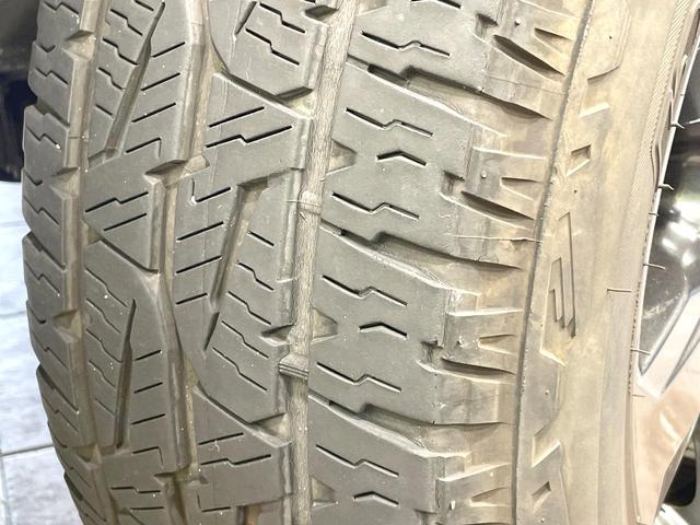 ランドクルーザープラド TX アルジェントクロス 4WD 9型ナビ バックカメラ 禁煙車 スマートキー LEDヘッド ETC クルーズコントロール オートライト デュアルエアコン 純正17インチアルミ Bluetooth CD DVD再生(31枚目)