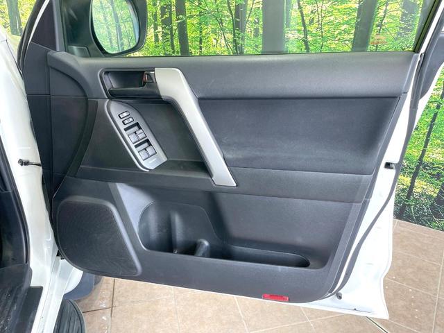ランドクルーザープラド TX アルジェントクロス 4WD 9型ナビ バックカメラ 禁煙車 スマートキー LEDヘッド ETC クルーズコントロール オートライト デュアルエアコン 純正17インチアルミ Bluetooth CD DVD再生(59枚目)
