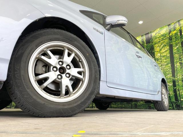 プリウス S 禁煙車 ナビ バックカメラ Bluetooth再生 寒冷地仕様 15インチアルミ ETC フォグライト スマートキー プライバシーガラス 盗難防止装置 オートエアコン(12枚目)
