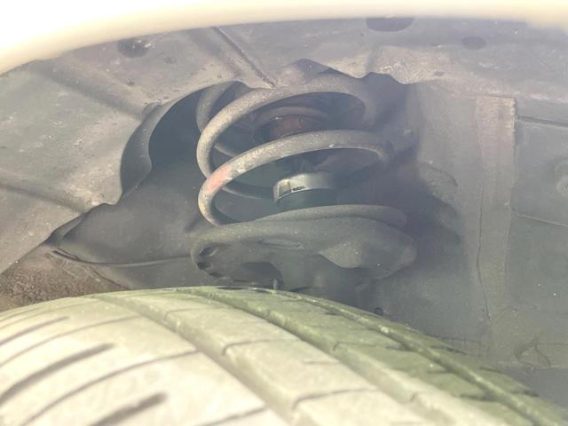 プリウス S 禁煙車 ナビ バックカメラ Bluetooth再生 寒冷地仕様 15インチアルミ ETC フォグライト スマートキー プライバシーガラス 盗難防止装置 オートエアコン(20枚目)