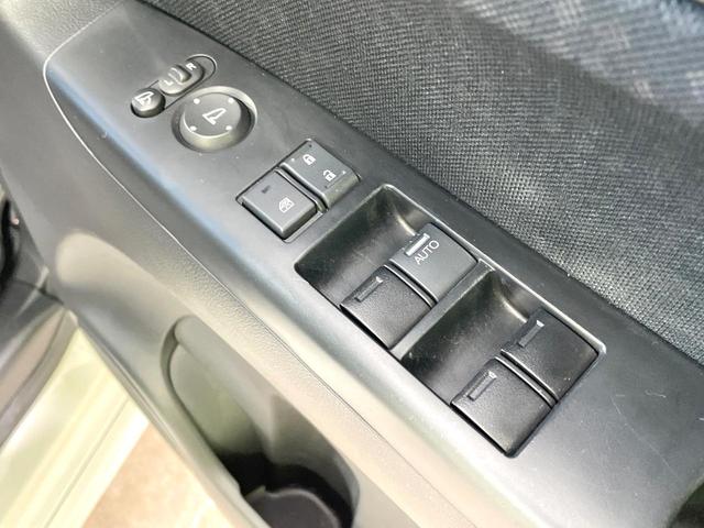 N-BOXカスタム G・Lパッケージ 禁煙車 純正ナビ 電動スライドドア バックカメラ スマートキー HIDヘッド ビルトインETC オートエアコン 純正14インチアルミ Bluetooth CD DVD再生 フルセグ(24枚目)