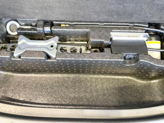 N-BOXカスタム G・Lパッケージ 禁煙車 純正ナビ 電動スライドドア バックカメラ スマートキー HIDヘッド ビルトインETC オートエアコン 純正14インチアルミ Bluetooth CD DVD再生 フルセグ(39枚目)