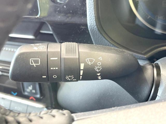 ノア ハイブリッドS-Z 禁煙車 トヨタセーフティーセンス 純正10.5型ナビ フリップダウンモニター 快適利便パッケージ 両側電動スライドドア デジタルインナーミラー ブラインドスポットモニター シートヒーター(30枚目)