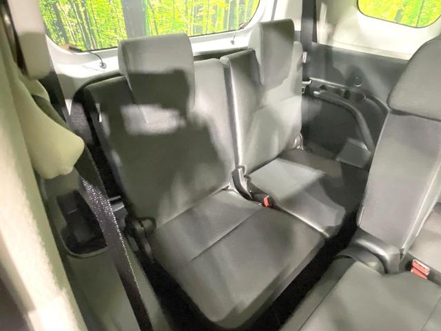 シエンタ ハイブリッドX 登録済未使用車 トヨタセーフティーセンス 電動スライドドア レーダークルーズ LEDヘッド オートハイビーム スマートキー オートエアコン クリアランスソナー 7人乗(10枚目)